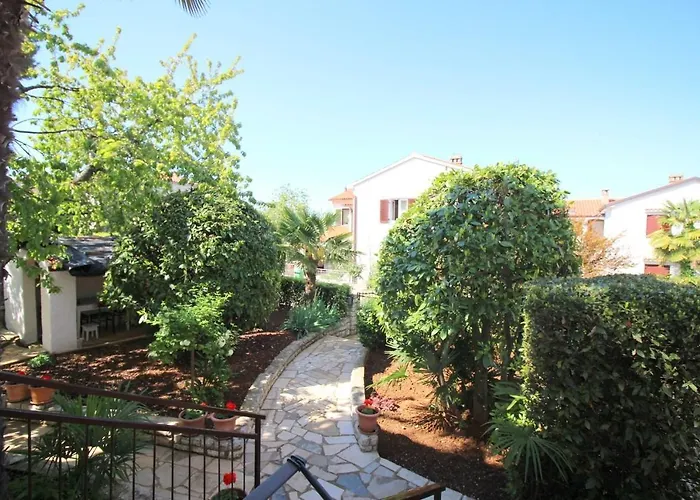 شقة In Porec/istrien 10035 *